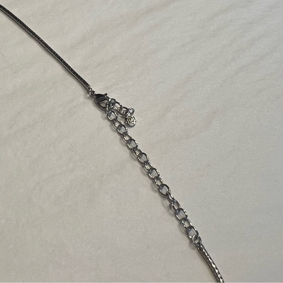 John Mederios Antiqua Sliding Circle Pendant - Picture 6 of 6